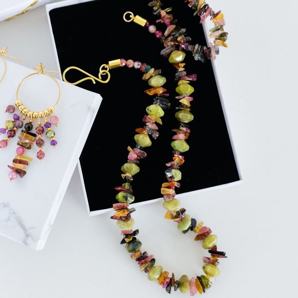 Tourmaline Chip Collar Necklace Jewelry